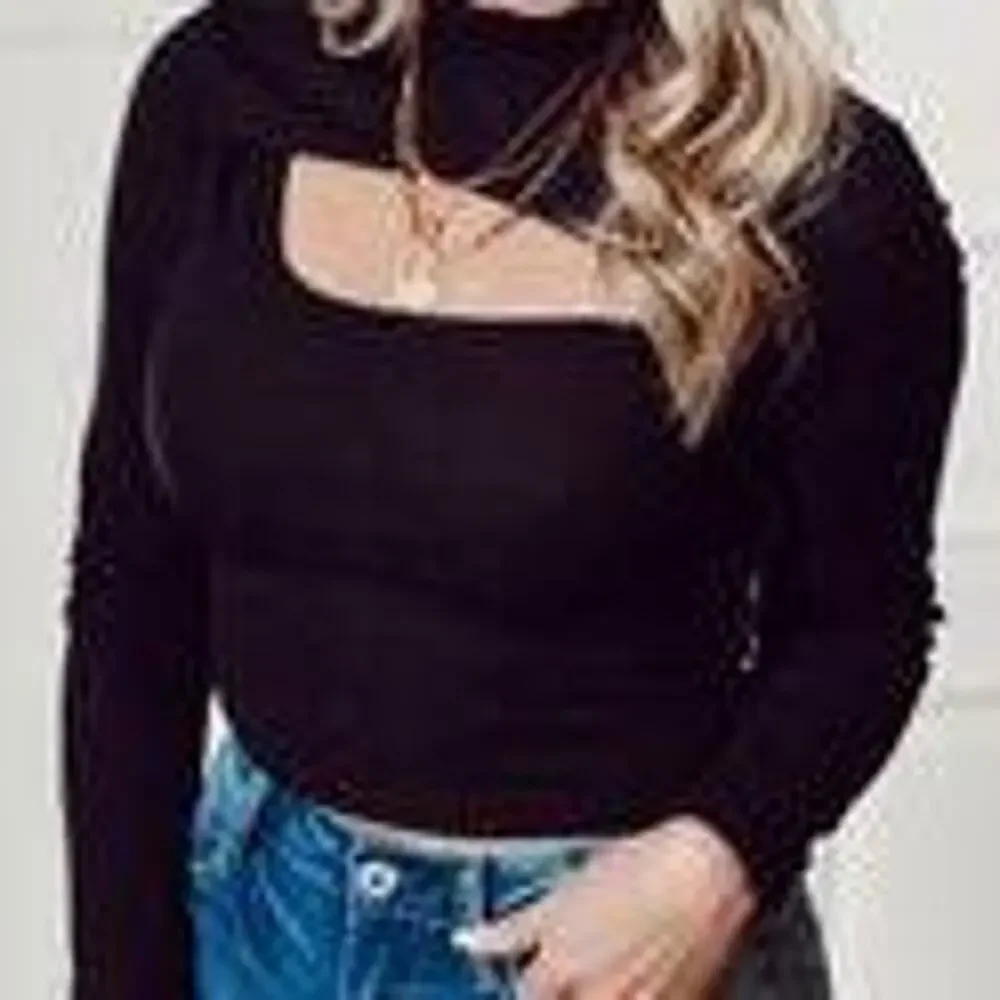NEW black cut out crop